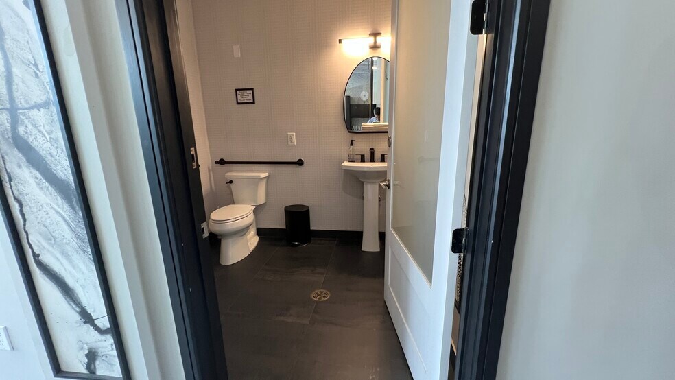 More Photos Of 2115 Bedford Ave, Bellmore Freestanding For Lease