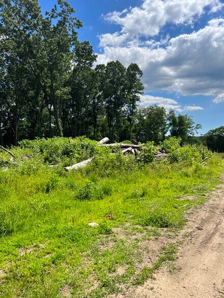 More Photos Of 131 Barclay Dr, Stamford Land For Sale