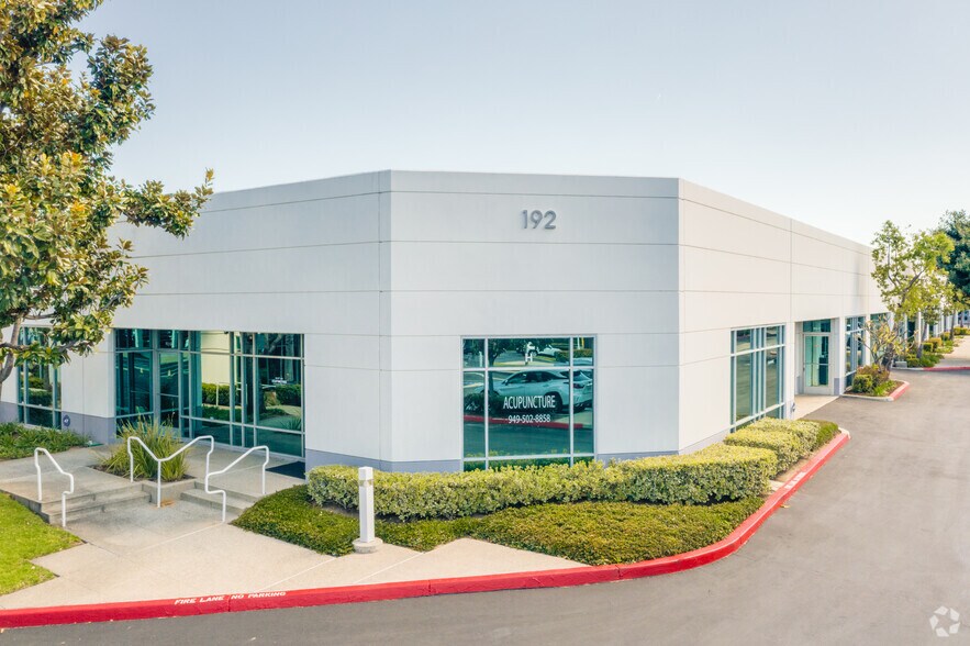 More Photos Of 192 Technology Dr, Irvine Light Distribution For Lease