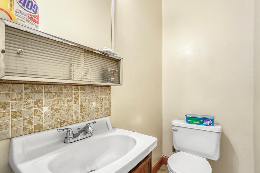 More Photos Of 728 S Genesee Ave, Los Angeles Apartments For Sale