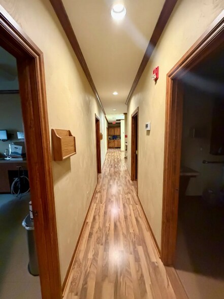 More Photos Of 1218 E 9th St, Edmond Medical For Lease