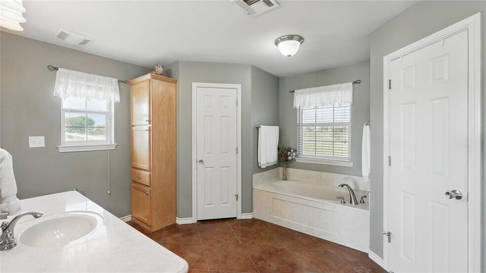 More Photos Of 310 Hatter Dr, Moody Land For Sale