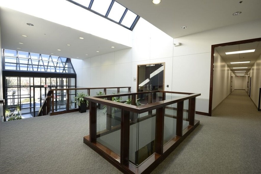 More Photos Of 10001 Derekwood Ln, Lanham Office For Sale