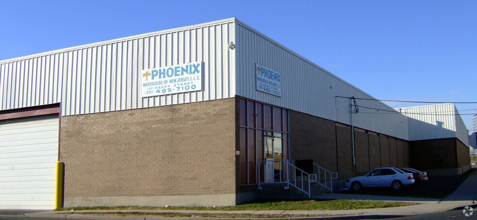 More Photos Of 101 Essex St, Harrison Warehouse For Lease