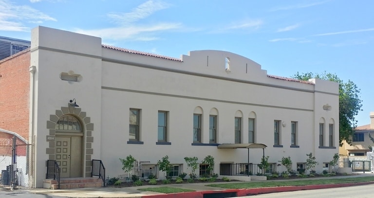 More Photos Of 426 W Almond Ave, Orange Warehouse For Lease