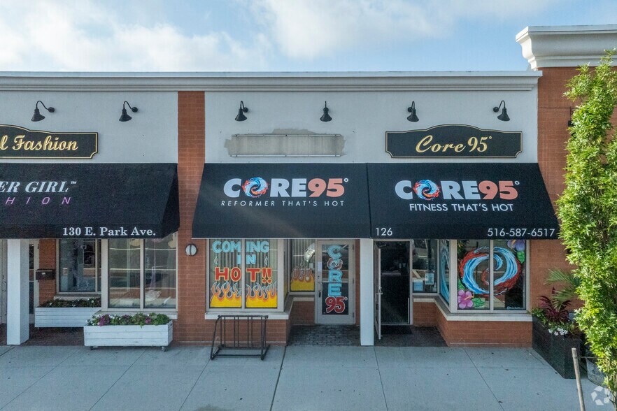 More Photos Of 120-134 E Park Ave, Long Beach Restaurant For Lease