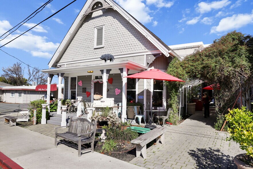 More Photos Of 70 Railroad Ave, Danville Office For Sale