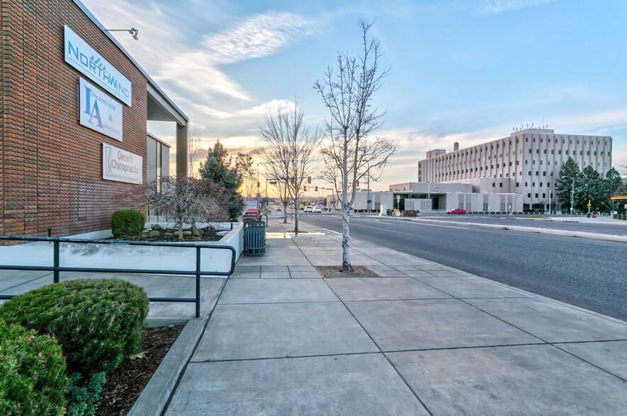 More Photos Of 507 Knight St, Richland Medical For Lease