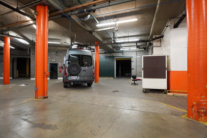 More Photos Of 1612-1616 Moore St, Cincinnati Manufacturing For Sale