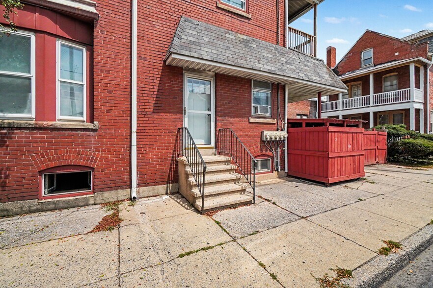 More Photos Of 400 N 9th St, Lebanon Apartments For Sale