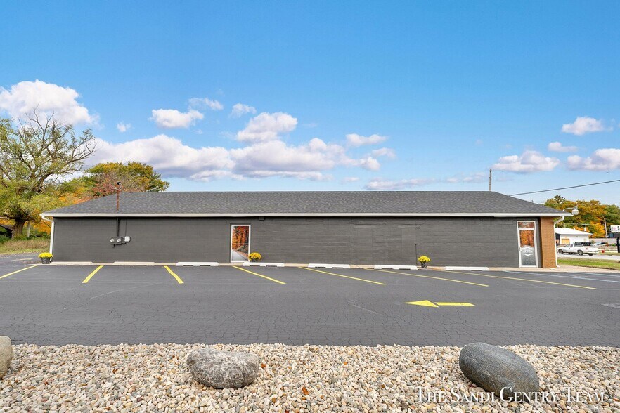 More Photos Of 1343 Whitehall Rd, Muskegon Medical For Sale
