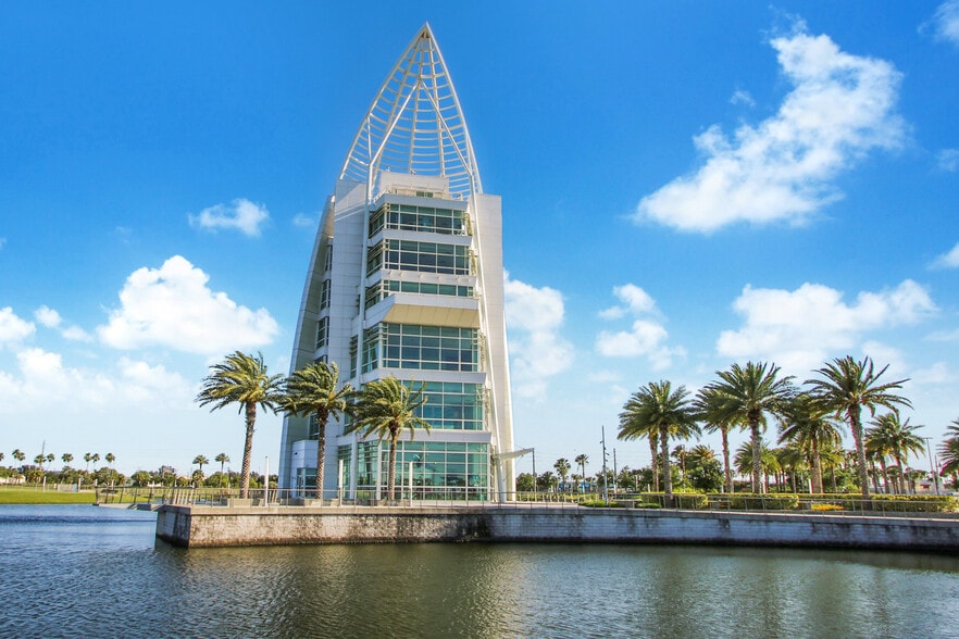 More Photos Of 327 Wilson Ave, Cocoa Beach Apartments For Sale