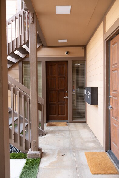 More Photos Of 2505 Canada Blvd, Glendale Office For Lease