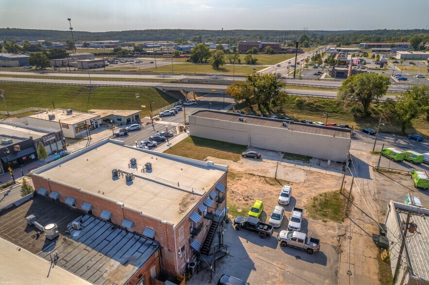 More Photos Of 116-118 N Main St, Sand Springs Storefront Retail Residential For Sale