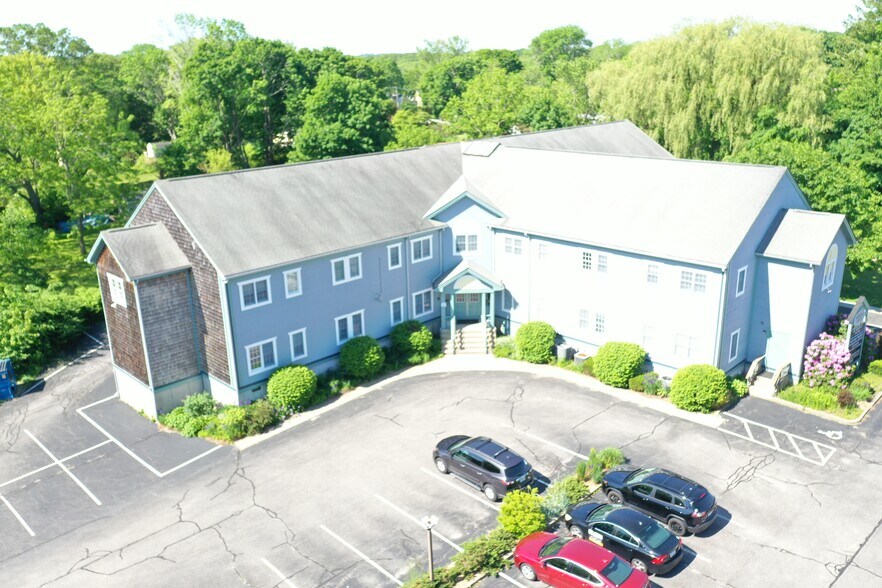 More Photos Of 320 Phillips St, North Kingstown Medical For Sale