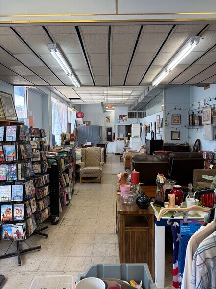 More Photos Of 6515 Rising Sun Ave, Philadelphia Storefront Retail Residential For Lease