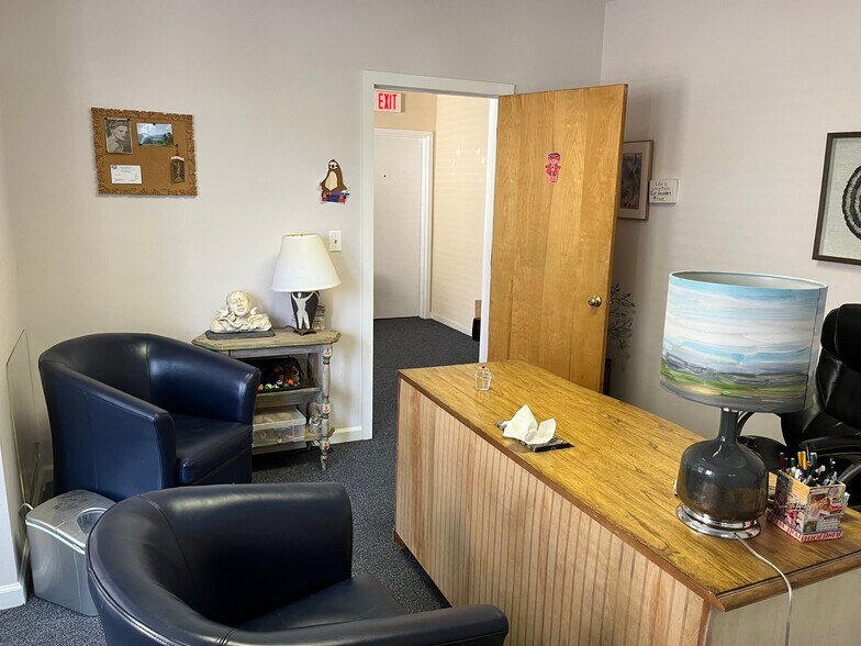 More Photos Of 9 Berkeley St, Norwalk Office Residential For Lease