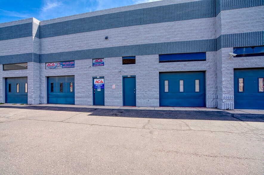 More Photos Of 7652 E Greenway Rd, Scottsdale Warehouse For Lease