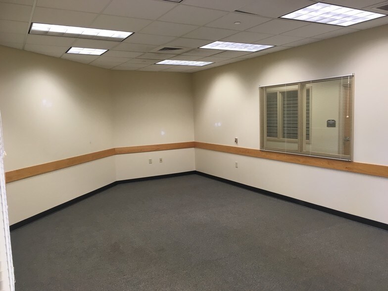 More Photos Of 1320 Main St, Willimantic General Retail For Lease