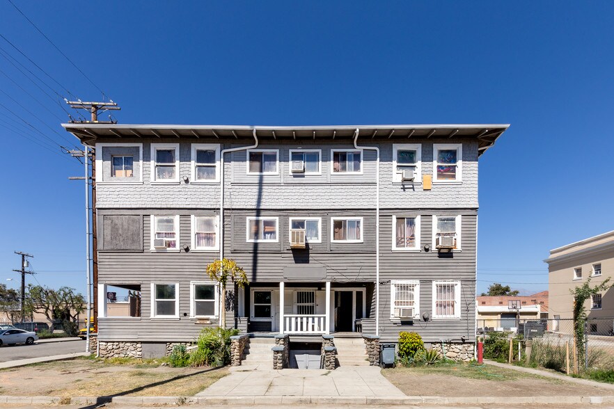 More Photos Of 285 W Center St, Pomona Apartments For Sale