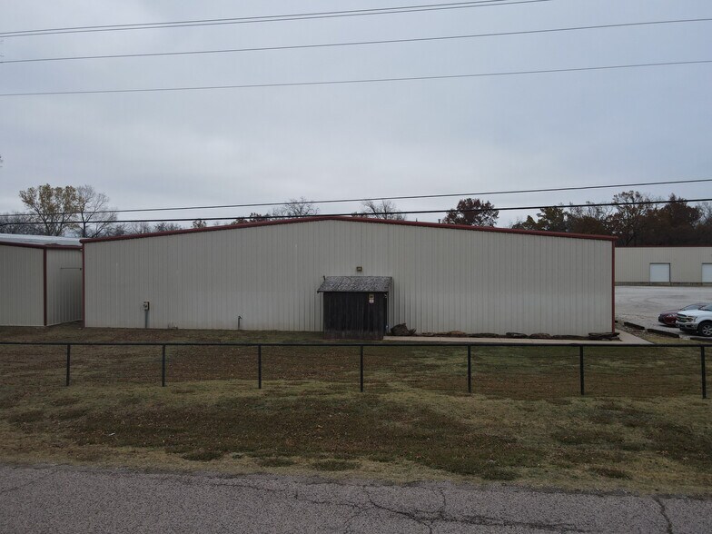 More Photos Of 20075 Malone Rd, Tecumseh Warehouse For Sale