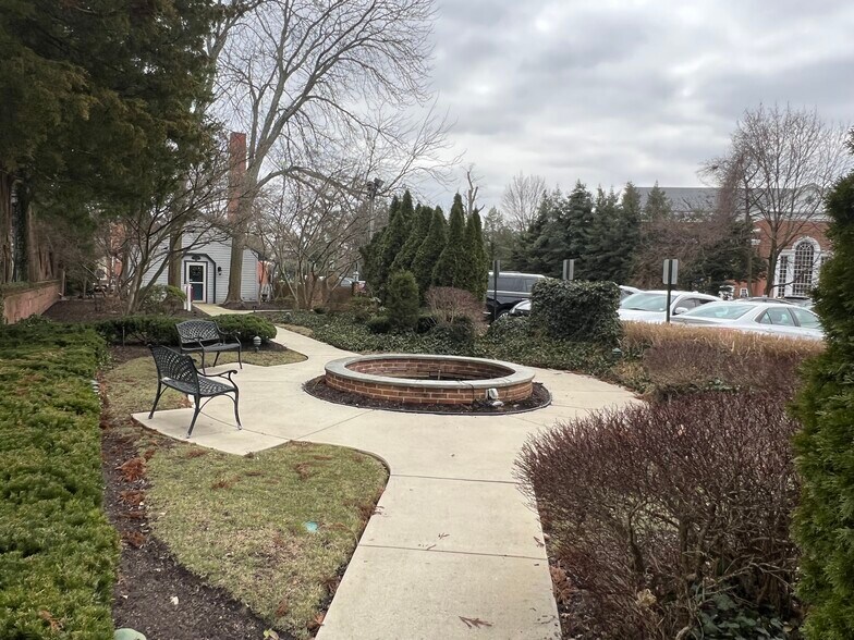 More Photos Of 18 Kings Hwy W, Haddonfield Office For Lease