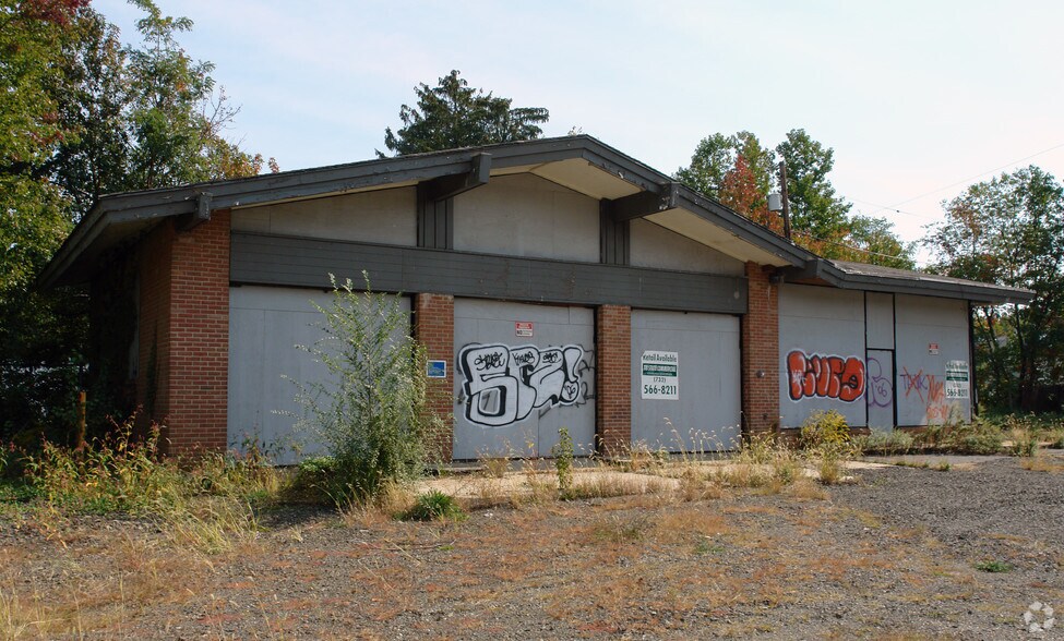 More Photos Of 3975 Route 9 North, Old Bridge Auto Repair For Lease
