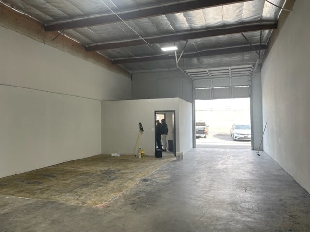 More Photos Of 12547 Sherman Way, North Hollywood Warehouse For Lease
