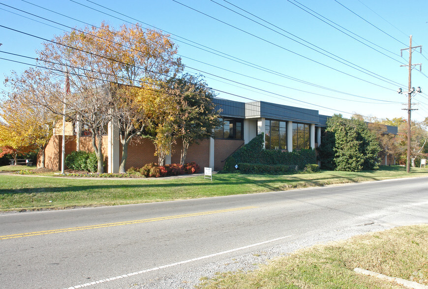 Primary Photo Of 4633 Trousdale Dr, Nashville Office For Lease