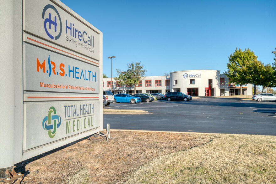 More Photos Of 7127-7133 Riverside Pky, Tulsa Office For Sale