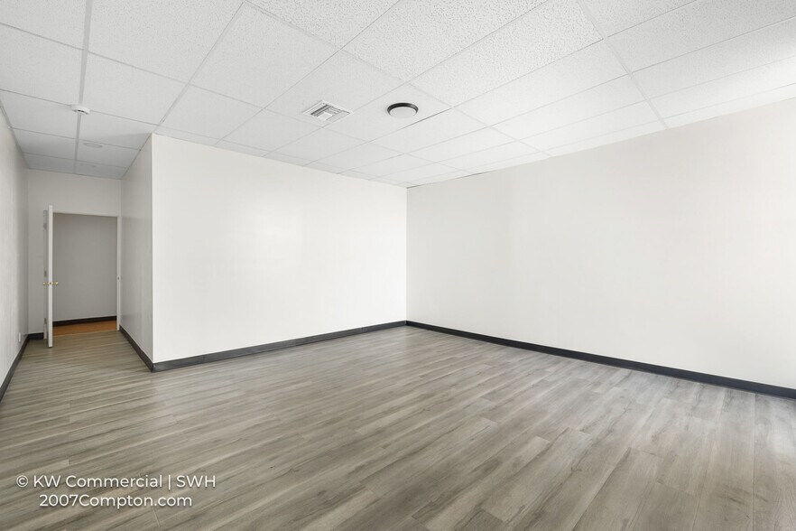 More Photos Of 2007 E Compton Blvd, Compton Medical For Sale