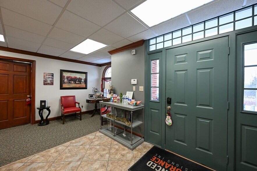 More Photos Of 312 N Cleveland Massillon Rd, Akron Medical For Lease