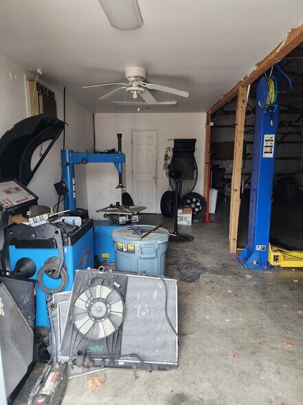 More Photos Of 1502 Bailey St, Columbia Specialty For Sale