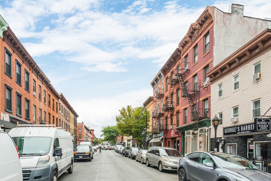 More Photos Of 272 Smith St, Brooklyn Apartments For Sale