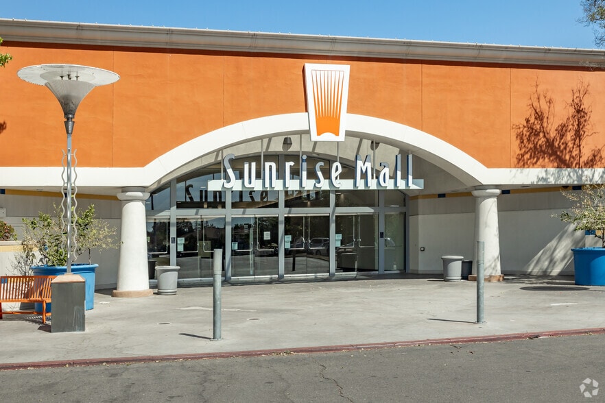 More Photos Of 5850 Sunrise Blvd, Citrus Heights Auto Repair For Sale