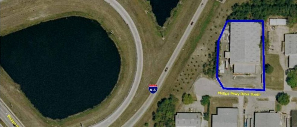 More Photos Of 6841 Phillips Parkway Dr S, Jacksonville Warehouse For Lease