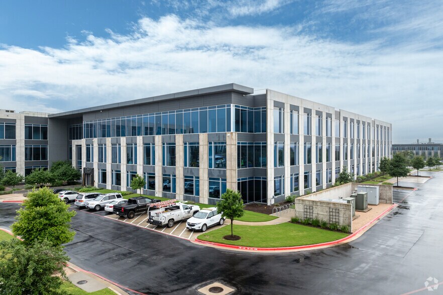 More Photos Of 13011 McCallen Pass, Austin Office For Lease