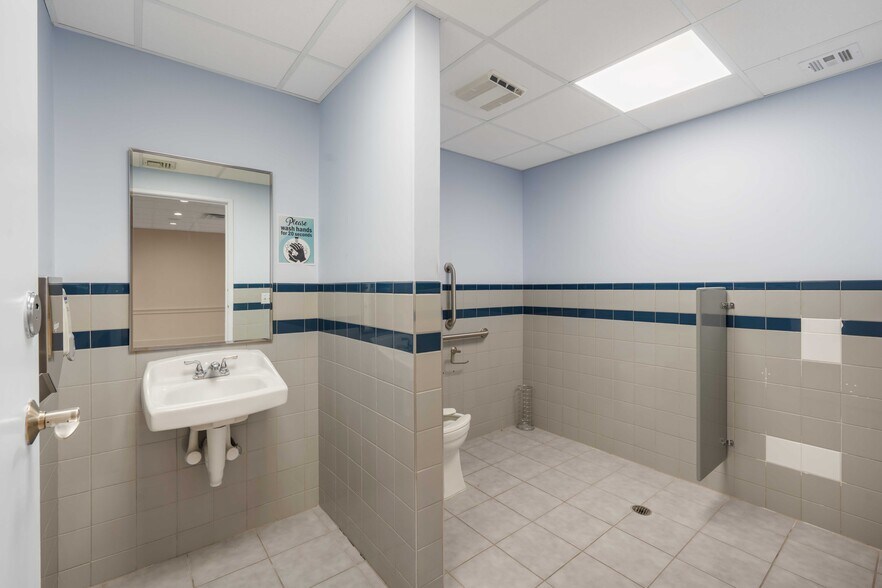 More Photos Of 8 Marcella Ave, West Orange Medical For Sale
