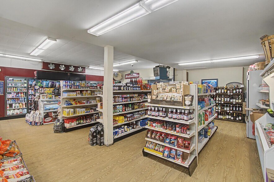 More Photos Of 23 Barlow St, St. Albans Town Convenience Store For Sale