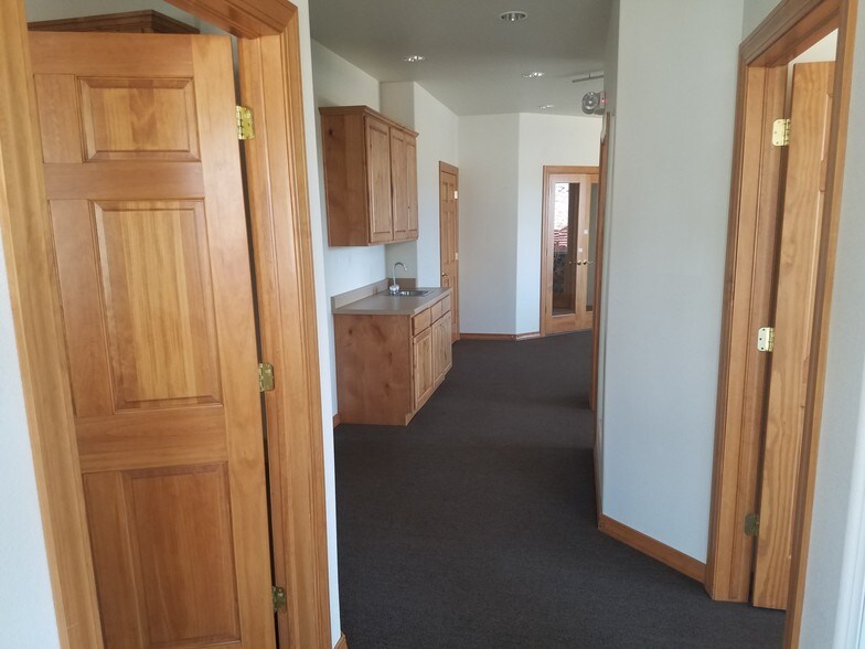 More Photos Of 2140 Hollow Brook Dr, Colorado Springs Medical For Lease
