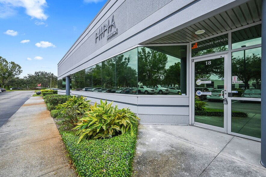 More Photos Of 7350 Futures Dr, Orlando Office For Sale