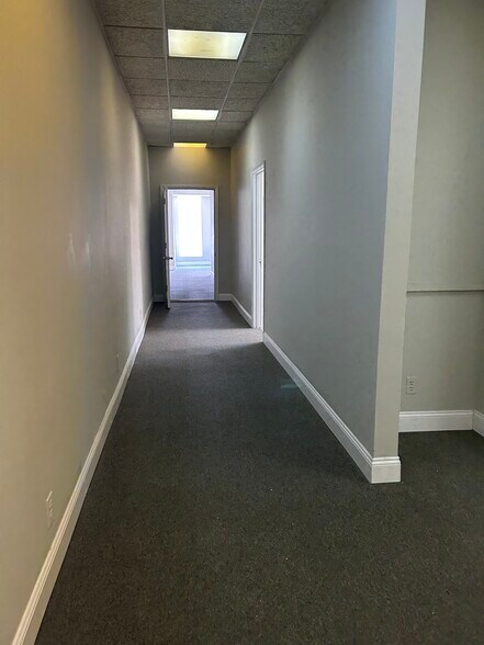 More Photos Of 1208 Hull St, Richmond Storefront Retail Office For Lease