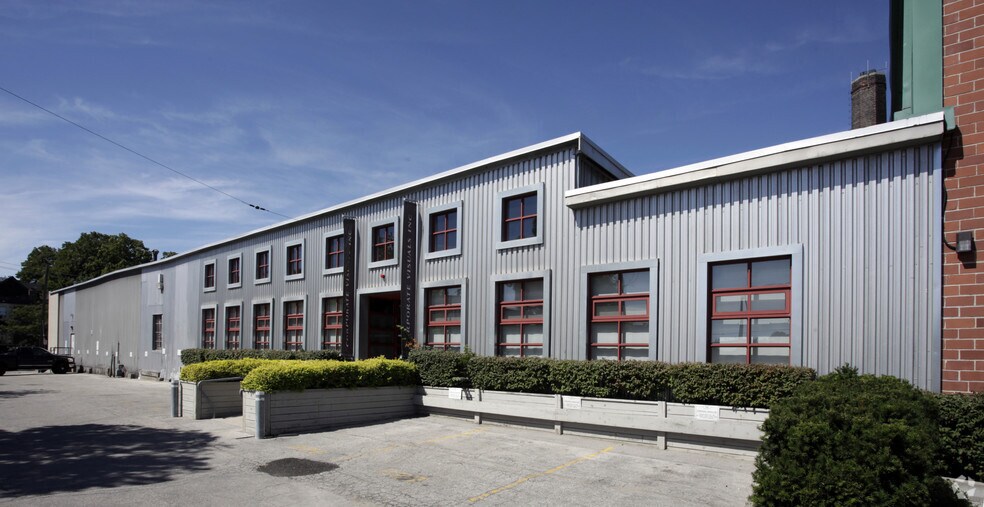 More Photos Of 159 Dufferin St, Toronto Office For Lease