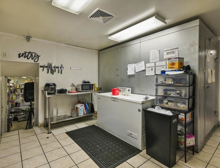More Photos Of 2080 Milford Rd, East Stroudsburg Restaurant For Lease