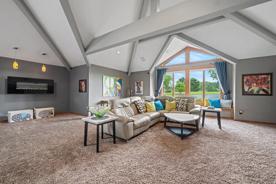 More Photos Of 7291 Stone Rd, Medina Office For Sale