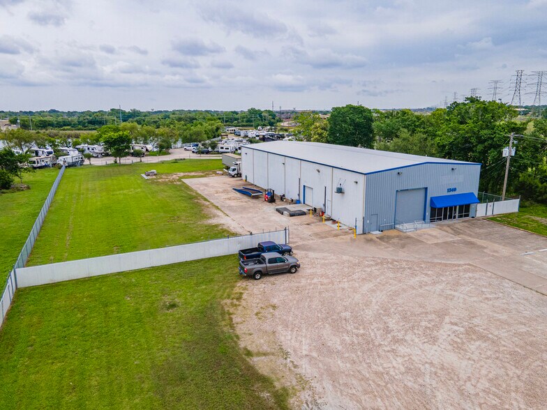 More Photos Of 1340 Highway 3 S, League City Freestanding For Sale