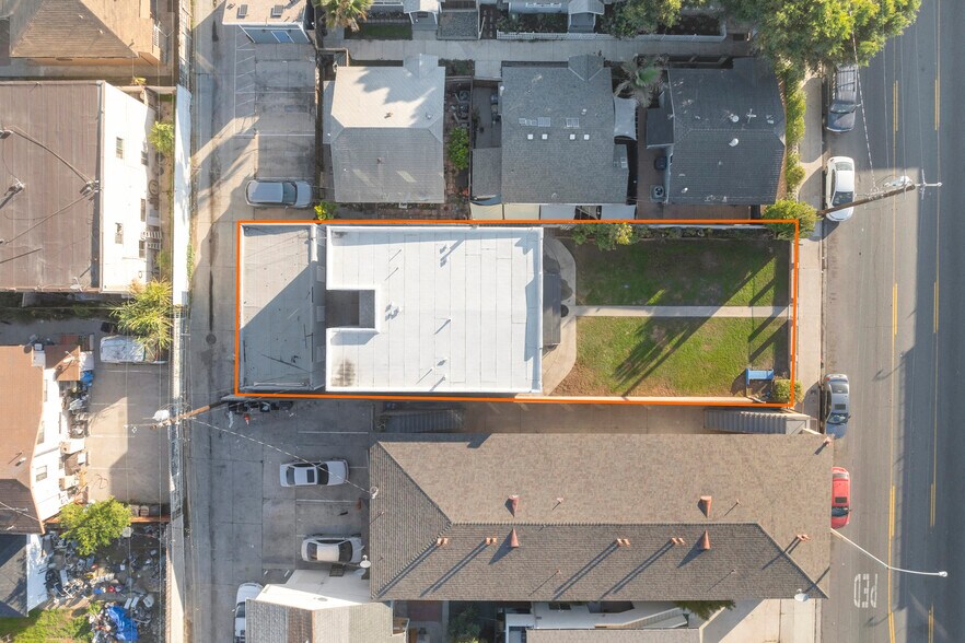 More Photos Of 1364 Cherry Ave, Long Beach Multifamily For Sale