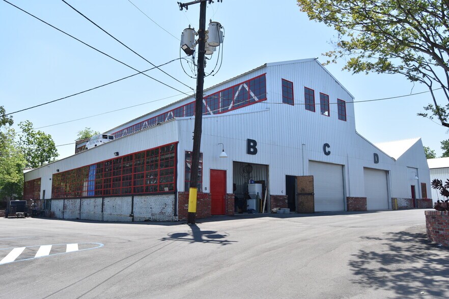 Primary Photo Of 10 55th St S, Birmingham Manufacturing For Lease