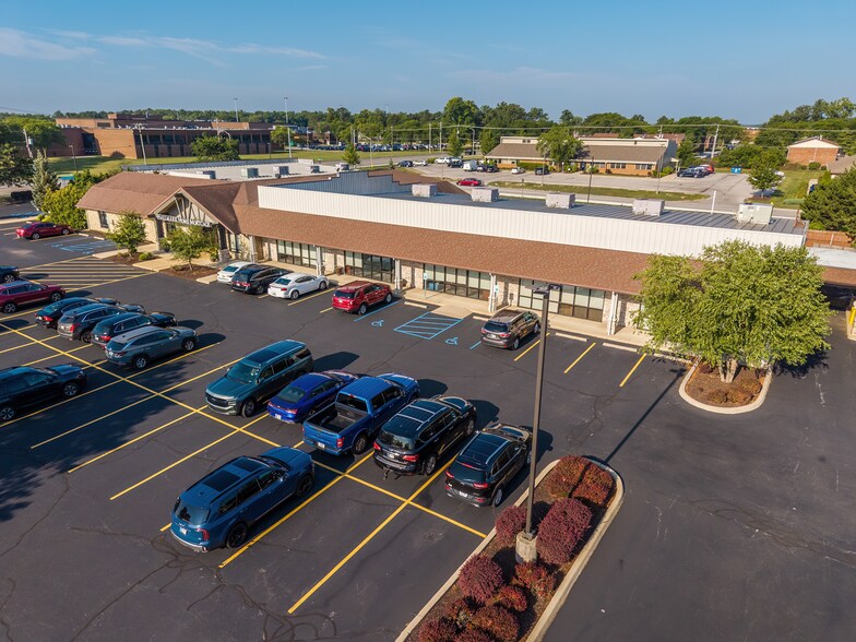 More Photos Of 7401 Coldwater Rd, Fort Wayne Unknown For Lease