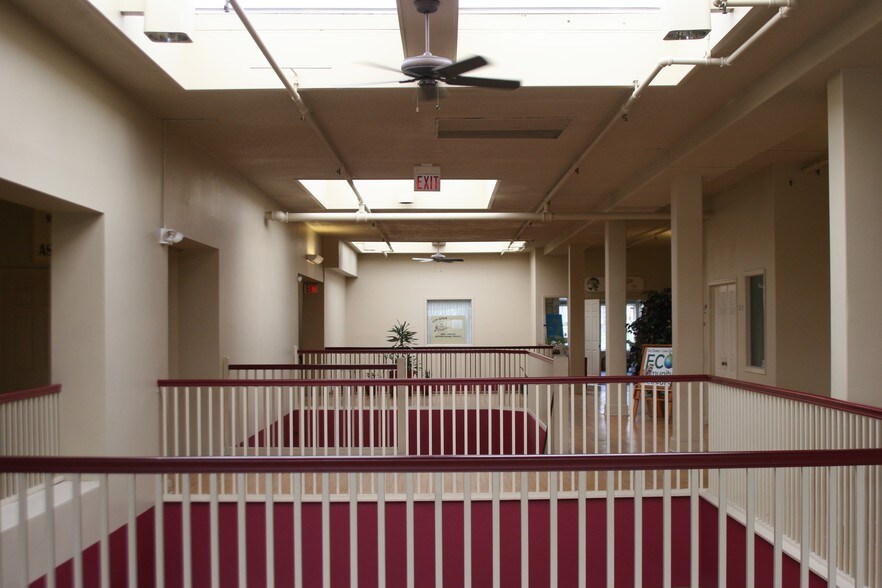 More Photos Of 110 S Johnson St, Woodstock General Retail For Sale